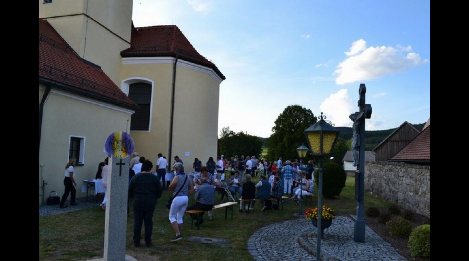 13 Rosenkranzgebetsweg